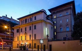 Hotel Villa Grazioli  4*